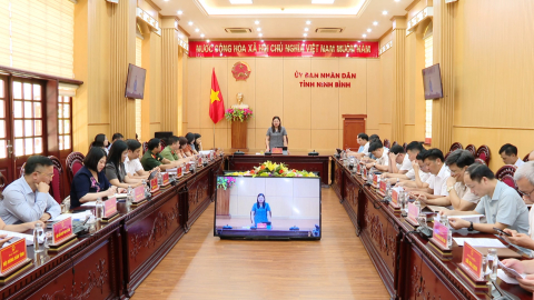 Kiểm điểm tiến độ kh&aacute;m sức khỏe định kỳ, kh&aacute;m s&agrave;ng lọc miễn ph&iacute; cho người d&acirc;n 