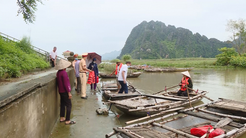 Đảm bảo an toàn giao th&ocirc;ng tại các b&ecirc;́n thuy&ecirc;̀n du lịch