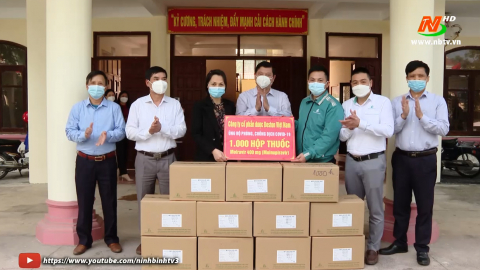 Ủy ban MTTQ Việt Nam tỉnh tiếp nhận ủng hộ ph&ograve;ng, chống dịch Covid-19
