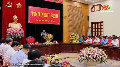 Thủ tướng Ch&iacute;nh phủ Phạm Minh Ch&iacute;nh l&agrave;m việc với Ban Thường vụ Tỉnh ủy Ninh B&igrave;nh