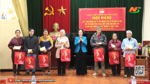Đo&agrave;n đại biểu Quốc hội tỉnh thăm, tặng qu&agrave; Tết Nguy&ecirc;n đ&aacute;n