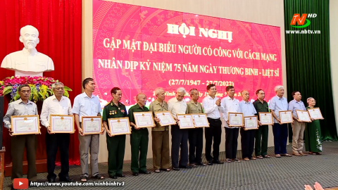 Th&agrave;nh phố Ninh B&igrave;nh gặp mặt người c&oacute; c&ocirc;ng với c&aacute;ch mạng