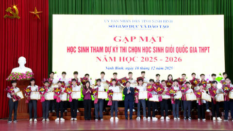 Gặp mặt học sinh tham dự kỳ thi chọn học sinh giỏi quốc gia THPT