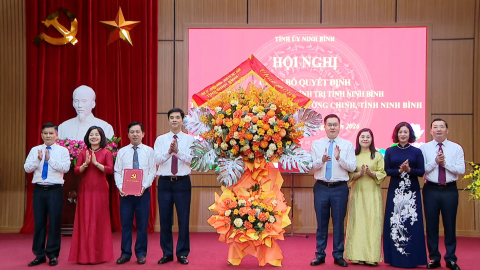 C&ocirc;ng bố quyết định đổi t&ecirc;n Trường Ch&iacute;nh trị tỉnh th&agrave;nh trường Ch&iacute;nh trị Trường Chinh
