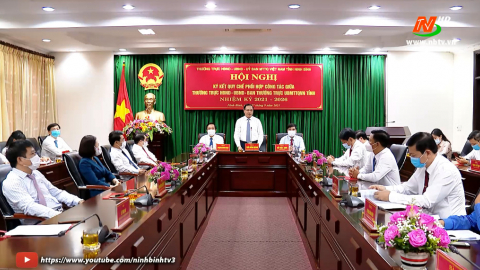 Thường trực HĐND tỉnh k&yacute; kết quy chế phối hợp hoạt động