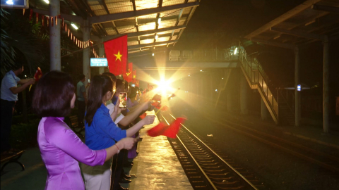 Ga Ninh B&igrave;nh tổ chức đ&oacute;n &ldquo;Đo&agrave;n t&agrave;u Thống Nhất&rdquo;