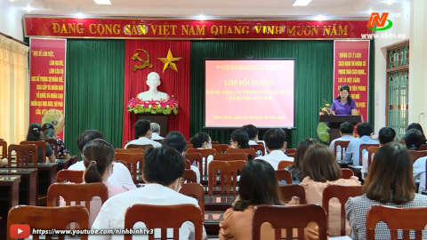 Ban Tuy&ecirc;n gi&aacute;o Tỉnh ủy tổ chức lớp bồi dưỡng cho giảng vi&ecirc;n c&aacute;c trung t&acirc;m ch&iacute;nh trị cấp huyện