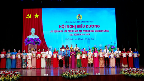 Hội nghị biểu dương lao động giỏi, lao động s&aacute;ng tạo trong c&ocirc;ng nh&acirc;n lao động giai đoạn 2020-2025