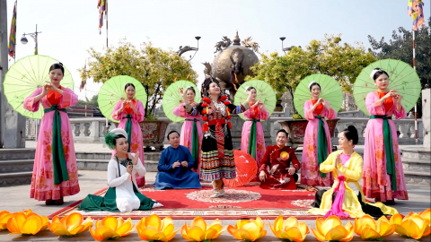 H&aacute;t Văn - Mạch nguồn di sản Việt