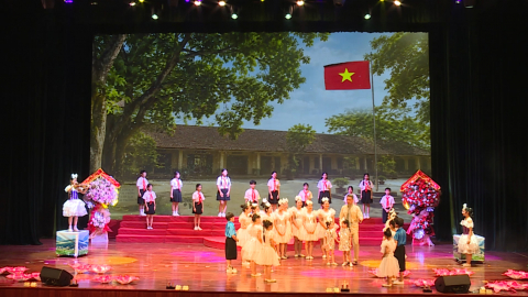 Kỷ niệm 85 năm Ng&agrave;y th&agrave;nh lập Đội Thiếu ni&ecirc;n Tiền phong Hồ Ch&iacute; Minh