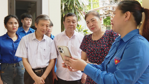 Thanh ni&ecirc;n th&agrave;nh phố Ninh B&igrave;nh t&iacute;ch cực chuyển đổi số