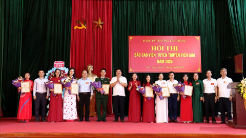 Hội thi B&aacute;o c&aacute;o vi&ecirc;n, tuy&ecirc;n truyền vi&ecirc;n giỏi phường Y&ecirc;n Thắng