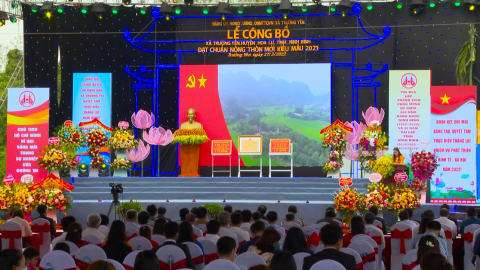 Trường Y&ecirc;n đ&oacute;n bằng c&ocirc;ng nhận x&atilde; đạt chuẩn NTM kiểu mẫu năm 2021