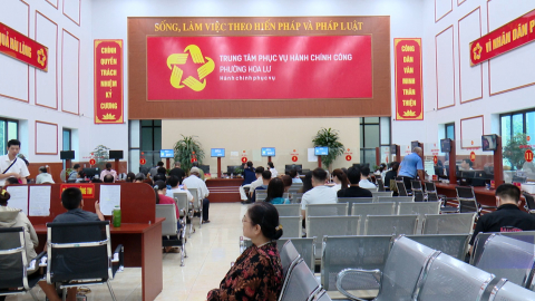 Ch&iacute;nh quyền số gi&uacute;p r&uacute;t ngắn thời gian giải quyết hồ sơ