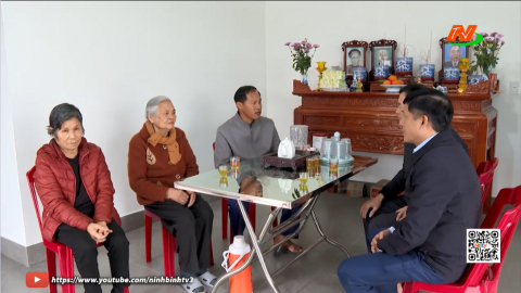 Xu&acirc;n ấm &aacute;p nơi thi&ecirc;n tai đi qua