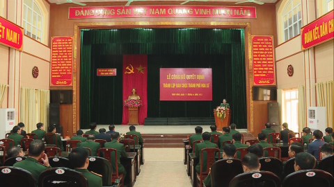 C&ocirc;ng bố quyết định th&agrave;nh lập Ban Chỉ huy Qu&acirc;n sự th&agrave;nh phố Hoa Lư