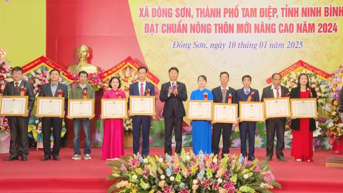 Đ&ocirc;ng Sơn đạt chuẩn n&ocirc;ng th&ocirc;n mới n&acirc;ng cao năm 2024
