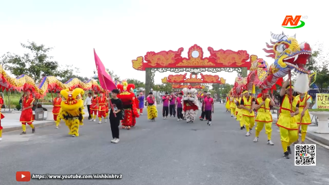 Phim ca nhạc: Kh&uacute;c h&aacute;t d&acirc;n ca