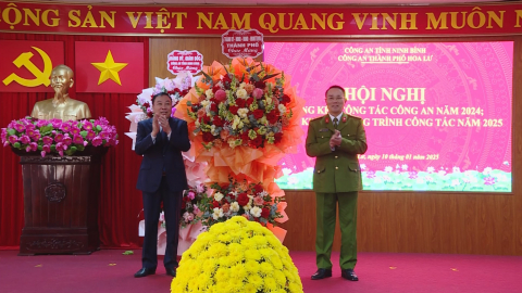 C&ocirc;ng an th&agrave;nh phố Hoa Lư triển khai nhiệm vụ c&ocirc;ng t&aacute;c năm 2025