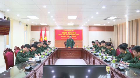 B&agrave;n giao chức danh Ph&oacute; Chỉ huy trưởng Bộ CHQS tỉnh