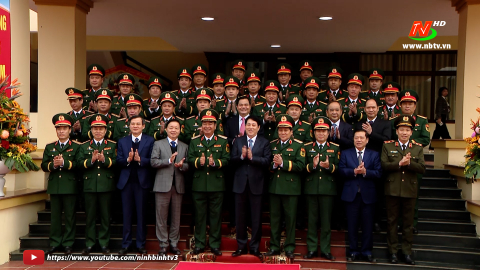 Chủ tịch nước Lương Cường thăm v&agrave; l&agrave;m việc với Qu&acirc;n đo&agrave;n 12