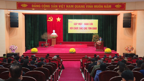 Kim Sơn gặp mặt, giao lưu với chức sắc c&aacute;c t&ocirc;n gi&aacute;o