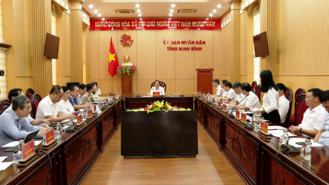 Hội nghị ban chấp h&agrave;nh Đảng bộ UBND tỉnh