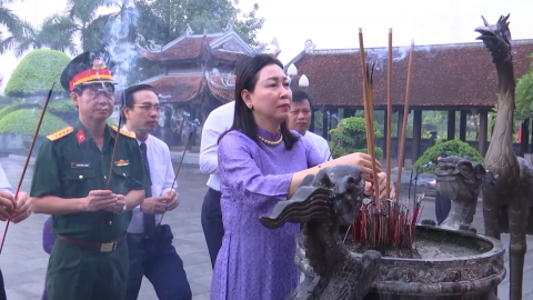 D&acirc;ng hương nh&acirc;n kỷ niệm 78 năm Ng&agrave;y Thương binh, Liệt sĩ khu vực H&agrave; Nam