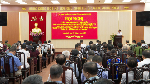 Phường Nam Định ra qu&acirc;n lập lại h&agrave;nh lang ATGT