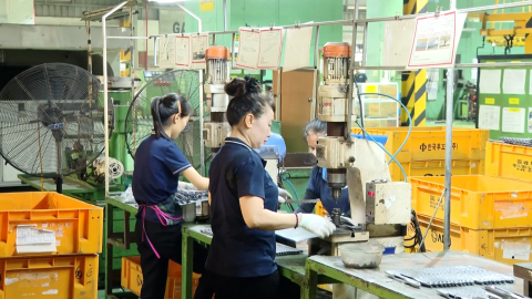 Đẩy mạnh sản xuất c&ocirc;ng nghiệp những th&aacute;ng cuối năm