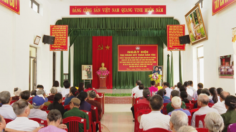  Ng&agrave;y hội Đại đo&agrave;n kết to&agrave;n d&acirc;n tộc tại th&ocirc;n 5, x&atilde; Gia Trấn, huyện Gia Viễn