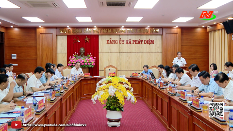  Đo&agrave;n c&ocirc;ng t&aacute;c Ban Thường vụ Tỉnh ủy l&agrave;m việc với Ban Thường vụ Đảng ủy c&aacute;c x&atilde; thuộc nh&oacute;m 5