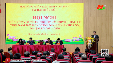 Đồng ch&iacute; Phạm Quang Ngọc, Ph&oacute; B&iacute; thư Tỉnh ủy, Chủ tịch UBND tỉnh tiếp x&uacute;c cử tri của c&aacute;c phường: Hoa Lư, Đ&ocirc;ng Hoa Lư, Nam Hoa Lư v&agrave; T&acirc;y Hoa Lư