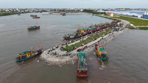 Sức sống lao động của người d&acirc;n v&ugrave;ng biển