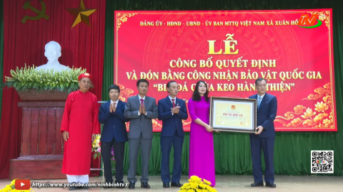 Lễ c&ocirc;ng bố quyết định v&agrave; đ&oacute;n Bằng c&ocirc;ng nhận Bảo vật quốc gia &ldquo;Bia đ&aacute; Ch&ugrave;a Keo H&agrave;nh Thiện&rdquo;