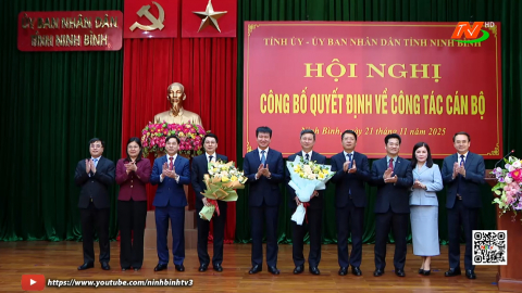 Hội nghị c&ocirc;ng bố Quyết định về c&ocirc;ng t&aacute;c c&aacute;n bộ