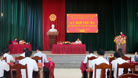 Kỳ họp thứ ba, HĐND x&atilde; Chất B&igrave;nh