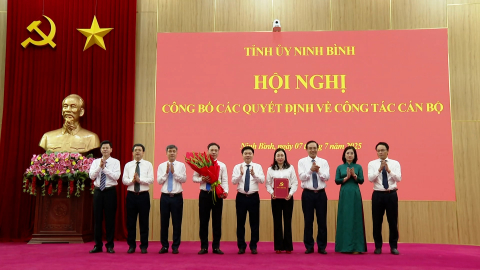 C&ocirc;ng bố c&aacute;c Quyết định của Ban Thường vụ Tỉnh ủy về c&ocirc;ng t&aacute;c c&aacute;n bộ