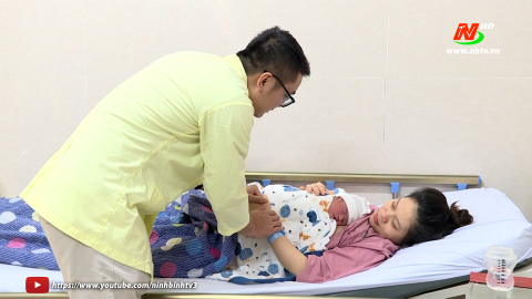 Ch&agrave;o đ&oacute;n c&ocirc;ng d&acirc;n nh&iacute; đầu ti&ecirc;n của th&agrave;nh phố Hoa Lư