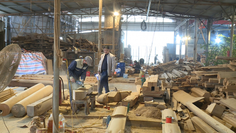 Khởi nghiệp với nghề mộc 