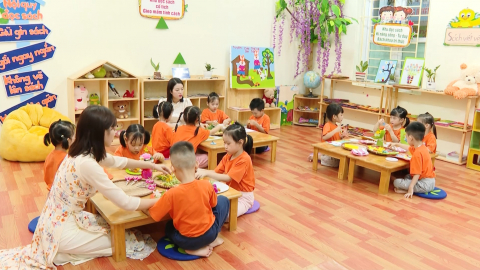 Tri &acirc;n Thầy c&ocirc; qua từng b&agrave;i học