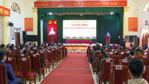 X&atilde; L&yacute; Nh&acirc;n ph&aacute;t động ủng hộ quỹ " V&igrave; người ngh&egrave;o " năm 2025