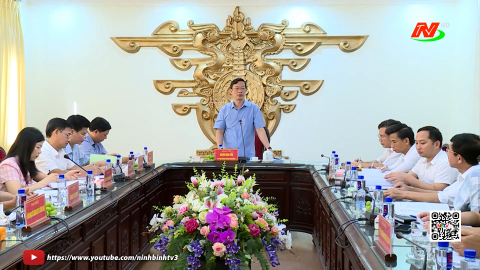 C&aacute;c đồng ch&iacute; Ủy vi&ecirc;n Ban Thường vụ Tỉnh ủy duyệt nội dung, chương tr&igrave;nh Đại hội đại biểu Đảng bộ c&aacute;c x&atilde;, phường
