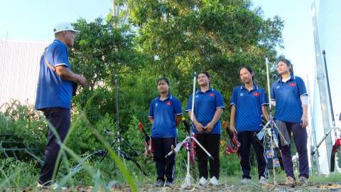 Đ&agrave;o tạo vận động vi&ecirc;n m&ocirc;n bắn cung tại Ninh B&igrave;nh