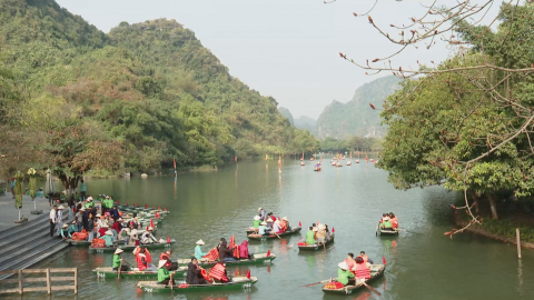 Tr&agrave;ng An hấp dẫn du kh&aacute;ch trong nước v&agrave; quốc tế
