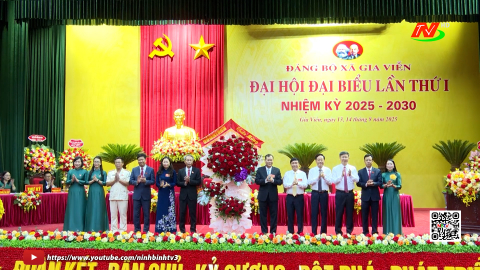 Đồng ch&iacute; Ph&oacute; B&iacute; thư Tỉnh ủy, Chủ tịch HĐND tỉnh L&ecirc; Quốc Chỉnh dự v&agrave; chỉ đạo Đại hội Đảng bộ x&atilde; Gia Viễn