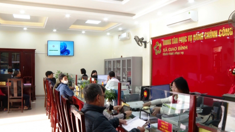Thay đổi tư duy, x&acirc;y dựng ch&iacute;nh quyền phục vụ