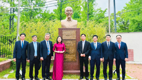 Đo&agrave;n c&ocirc;ng t&aacute;c tỉnh Ninh B&igrave;nh thăm, l&agrave;m việc  tại H&agrave;n Quốc