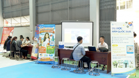 Đẩy mạnh số h&oacute;a, n&acirc;ng cao hiệu quả giải quyết thủ tục h&agrave;nh ch&iacute;nh