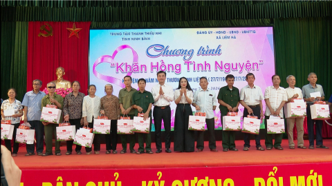 Chương tr&igrave;nh &ldquo;Khăn hồng t&igrave;nh nguyện&rdquo; năm 2026